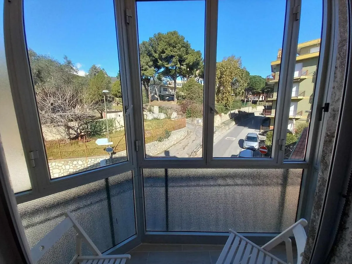 Vela Vicino Al Mare Bludipietraligure Apartment Pietra Ligure Italy